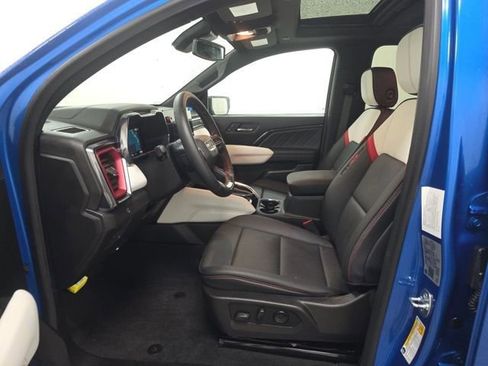 Used 2024 GMC Canyon AT4X image 14