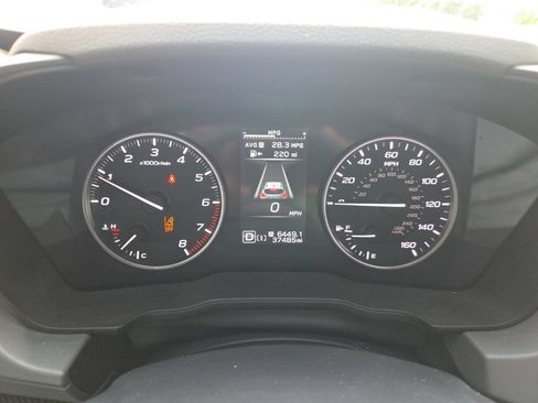 Used 2025 Subaru Crosstrek 2.5i Premium AWD/4WD image 2