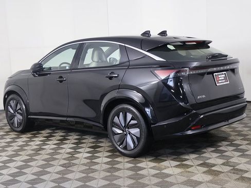 Used 2024 Nissan Ariya FWD image 12