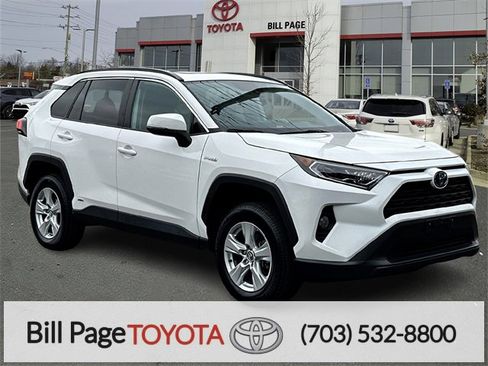 Certified 2020 Toyota RAV4 XLE w/ Convenience Package image 1