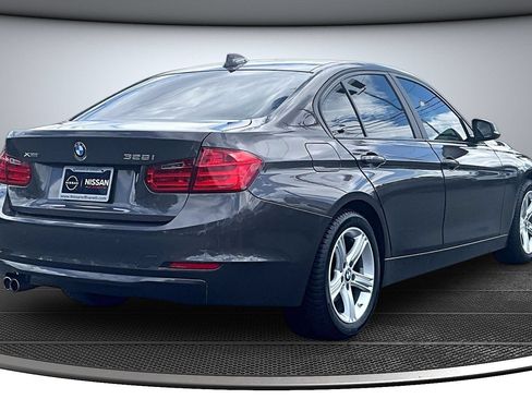 Used 2014 BMW 328i xDrive Sedan AWD/4WD image 6