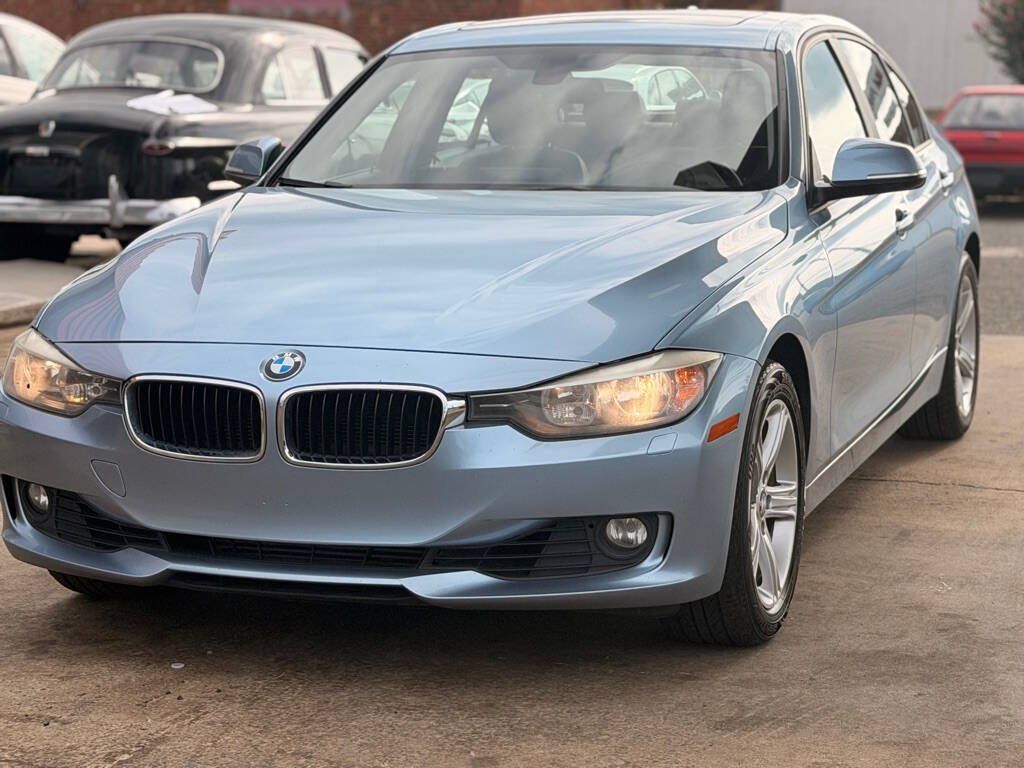 Used 2014 BMW 328i xDrive Sedan AWD/4WD image 4