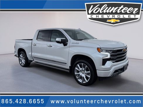 Used 2025 Chevrolet Silverado 1500 High Country image 1
