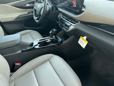 New 2026 Buick Envista Avenir image 17