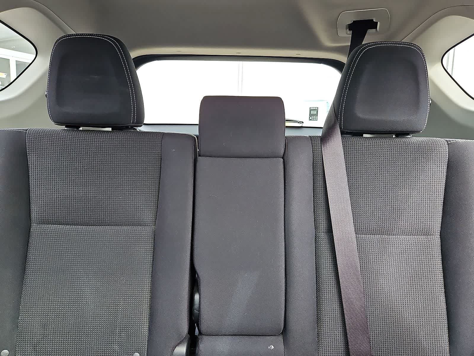 Used 2018 Toyota RAV4 XLE w/ Plus Extra Value Package FWD image 14