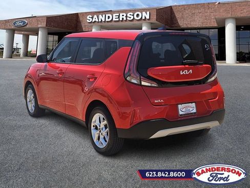Used 2023 Kia Soul LX w/ Option Group 015 image 5