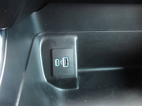 Used 2023 Ford F150 4x4 SuperCab image 25