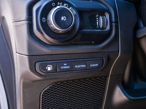 Used 2024 Jeep Wrangler Unlimited Rubicon 4xe image 30