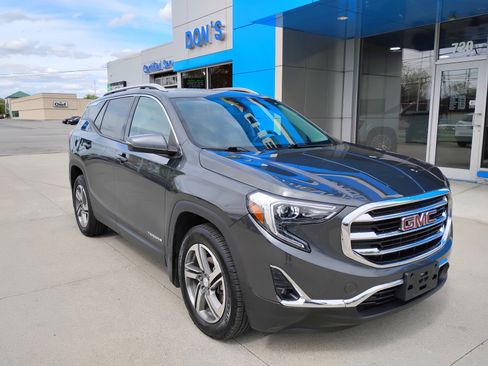 Used 2019 GMC Terrain SLT w/ Preferred Package AWD/4WD image 3