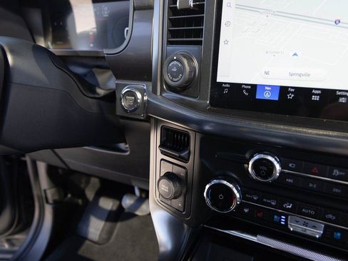 Used 2025 Ford F150 Lariat AWD/4WD image 26
