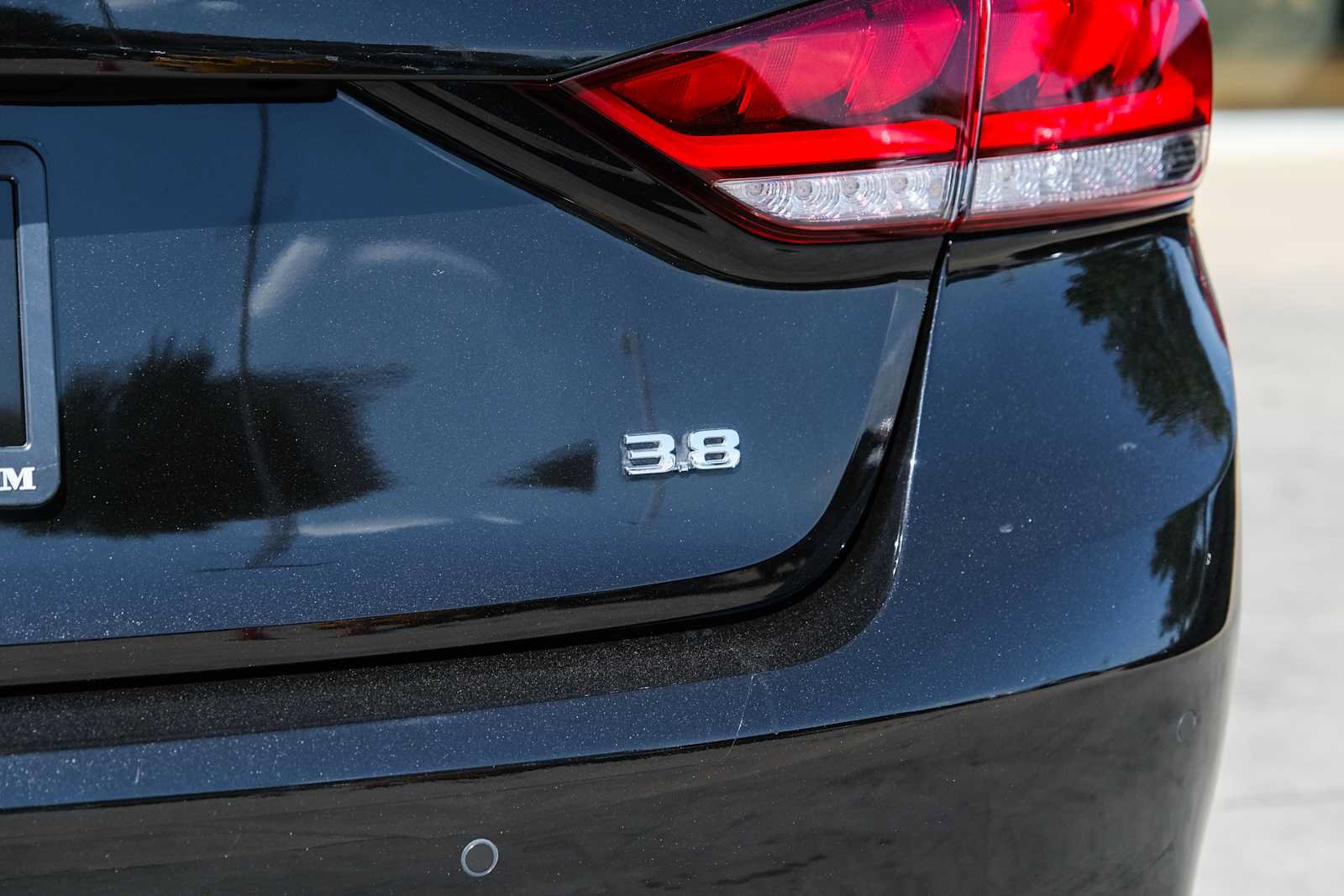 Used 2018 Genesis G80 3.8 w/ Option Group 02 RWD image 14