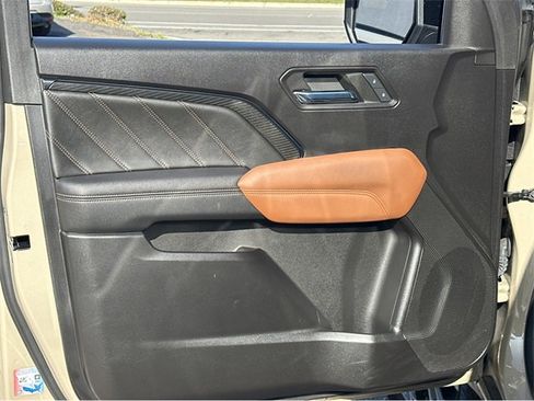 Certified 2023 GMC Canyon AT4 image 7