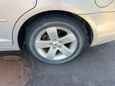 Used 2009 Ford Fusion SE FWD image 9