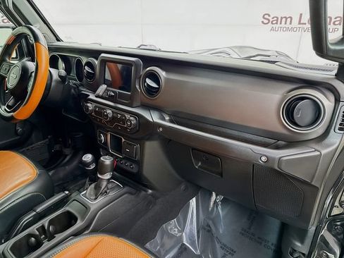 Used 2023 Jeep Gladiator Sport image 30