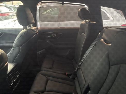 Used 2025 Audi Q7 3.0T Prestige w/ Prestige Package image 5