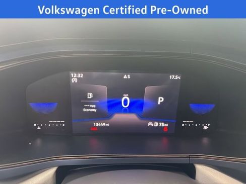Certified 2023 Volkswagen Taos SE w/ Panoramic Sunroof Package image 24
