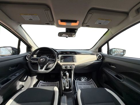 Used 2020 Nissan Versa SV image 21