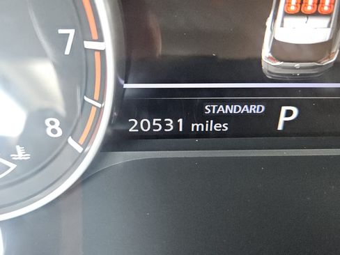 Used 2023 Nissan Rogue SV FWD image 15