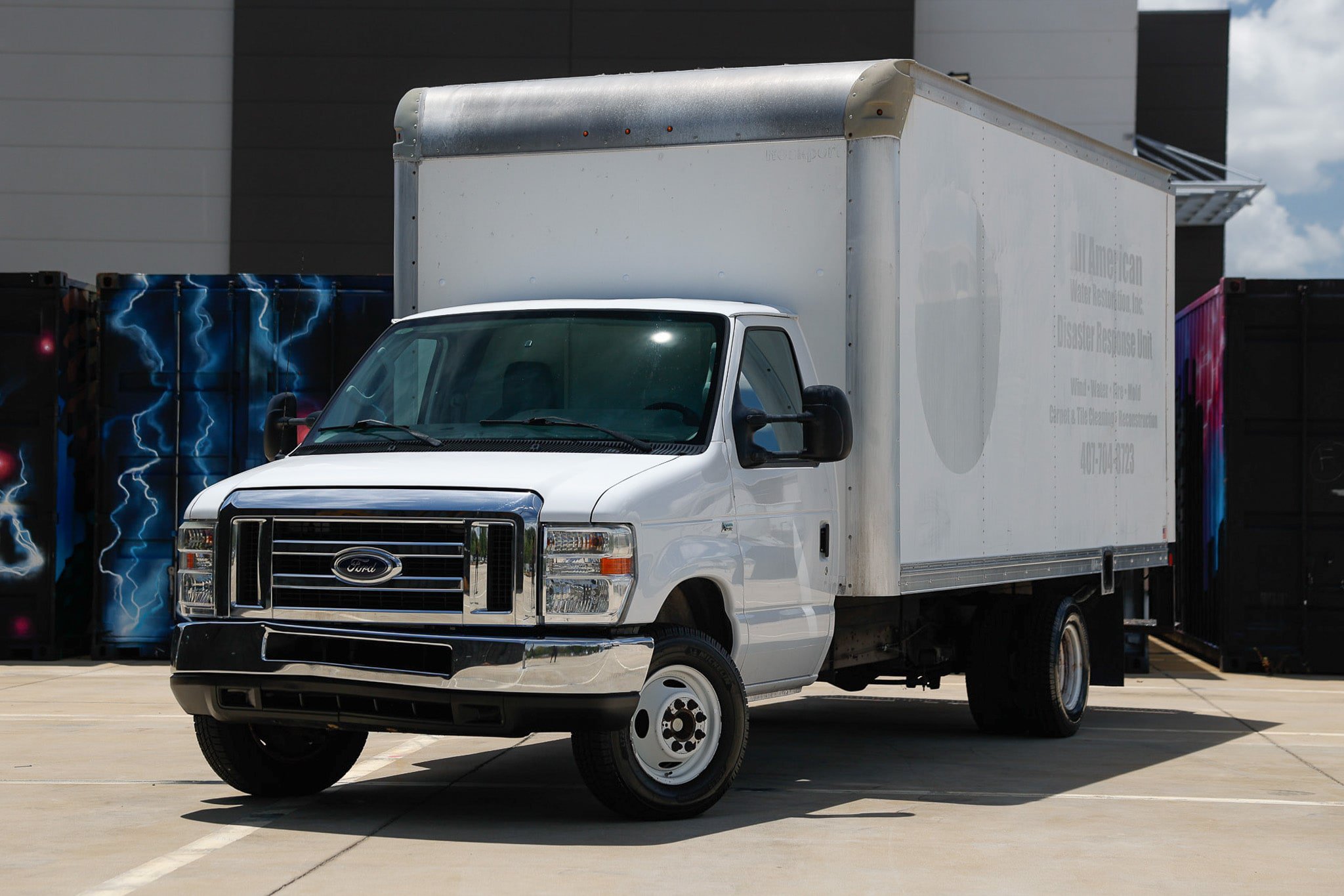 Used 2018 Ford E-350 and Econoline 350 Super Duty RWD image 1