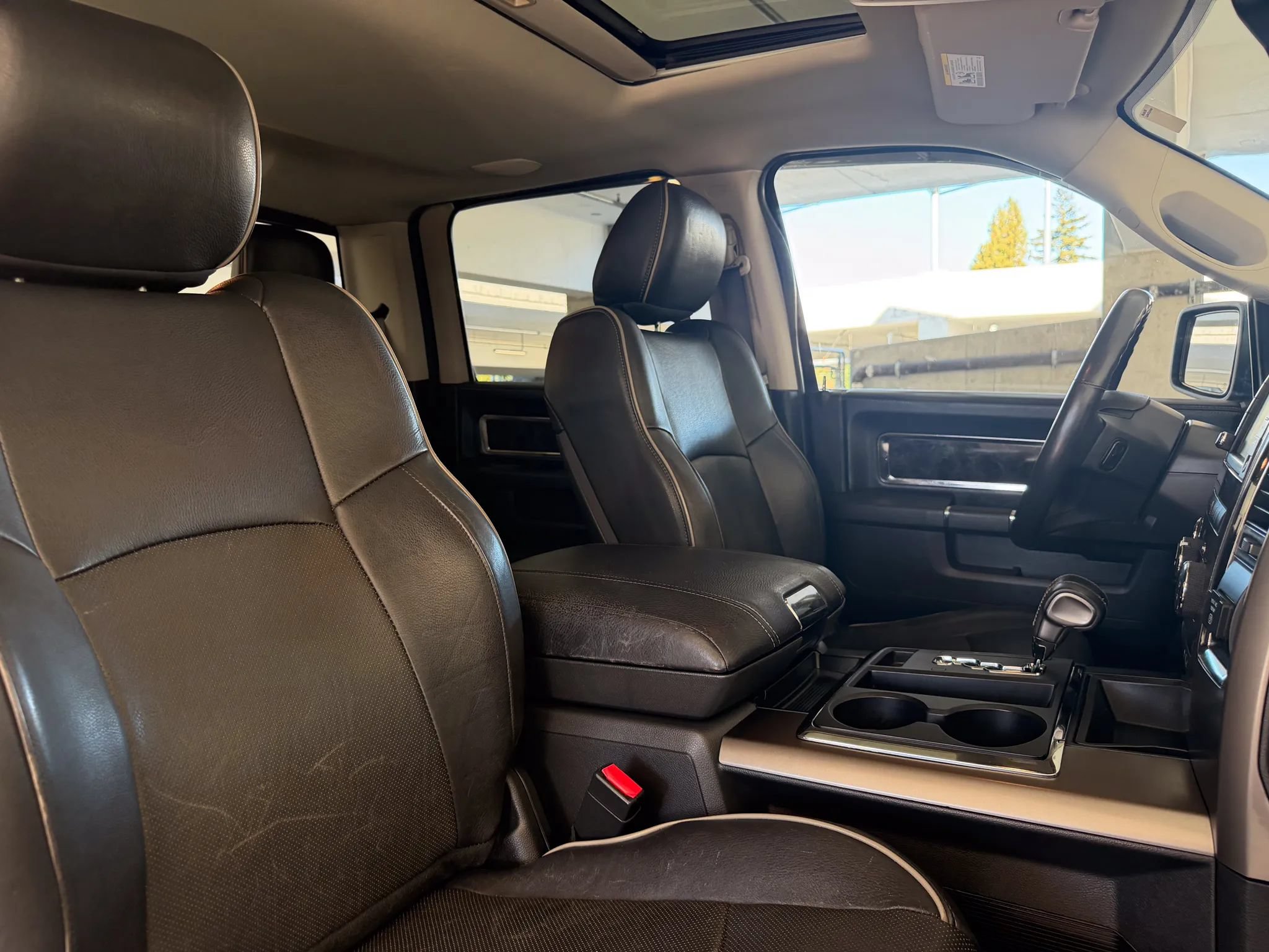Used 2012 RAM 1500 Laramie Limited AWD/4WD image 26