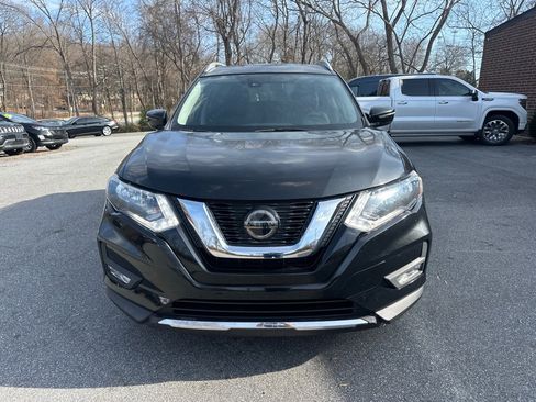Used 2020 Nissan Rogue SV image 3