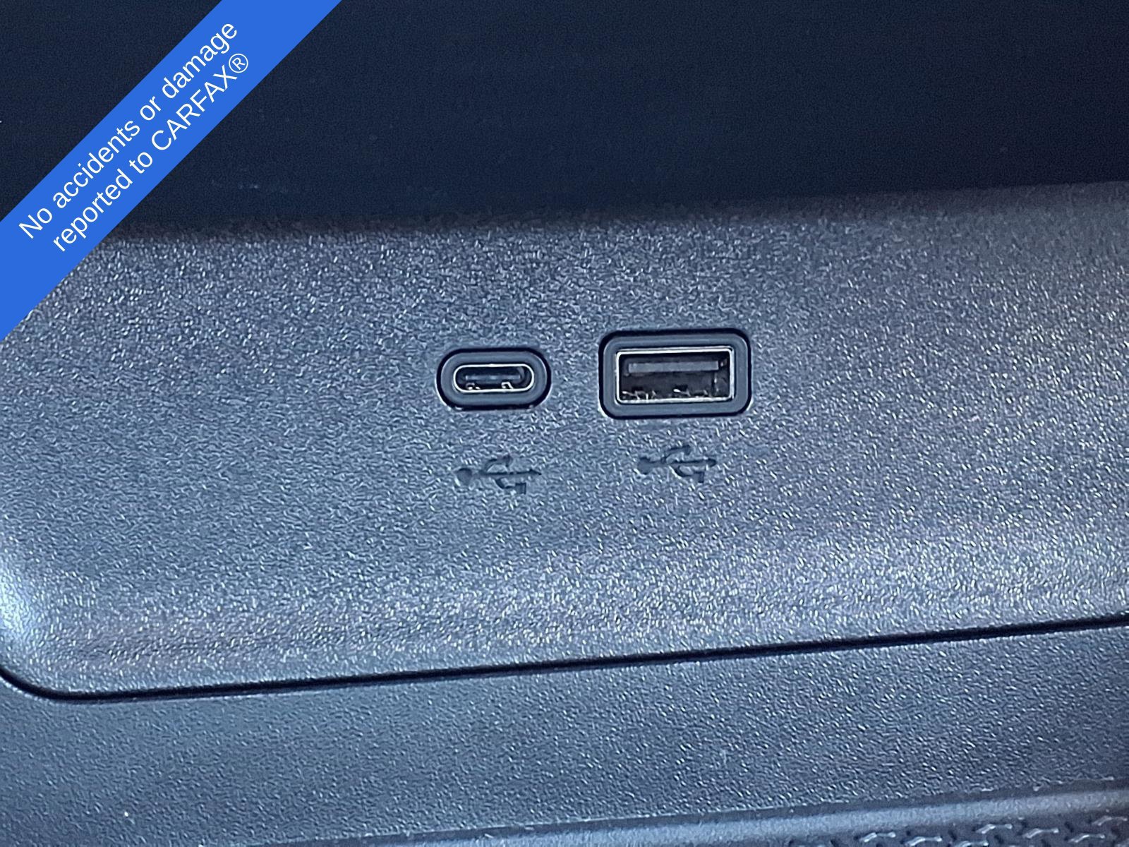 Used 2025 Chevrolet Equinox LT w/ Safety and Technology Package FWD image 23