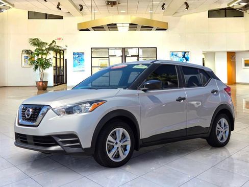 Certified 2020 Nissan Kicks S FWD image 1