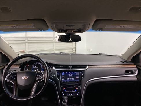 Used 2018 Cadillac XTS Luxury image 13