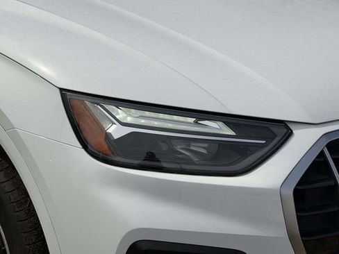 Used 2023 Audi Q5 2.0T Premium w/ Convenience Package image 7