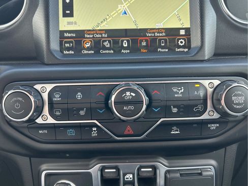 Used 2023 Jeep Wrangler Unlimited Sahara w/ Cold Weather Group image 31