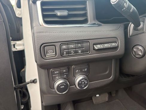 Certified 2024 GMC Yukon Denali AWD/4WD image 14