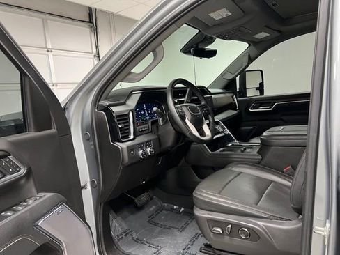 Used 2025 GMC Sierra 3500 Denali w/ Denali Reserve Package image 20