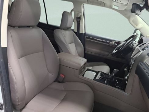 Used 2020 Lexus GX 460 Premium w/ Premium Package AWD/4WD image 14