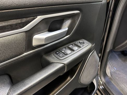 Used 2019 RAM 1500 Big Horn RWD image 32