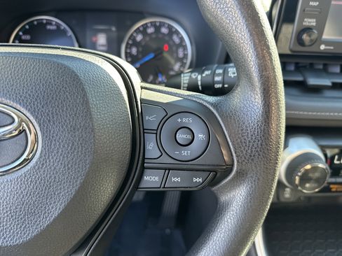 Certified 2022 Toyota RAV4 XLE image 20