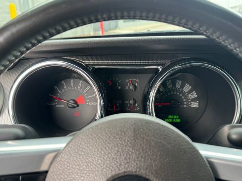 Used 2006 Ford Mustang GT image 23
