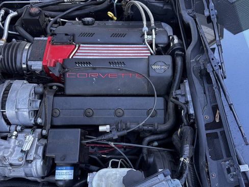 Used 1996 Chevrolet Corvette Coupe RWD image 30