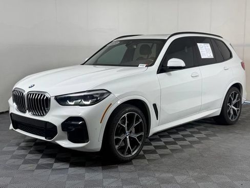 Used 2023 BMW X5 sDrive40i w/ M Sport Package RWD image 2