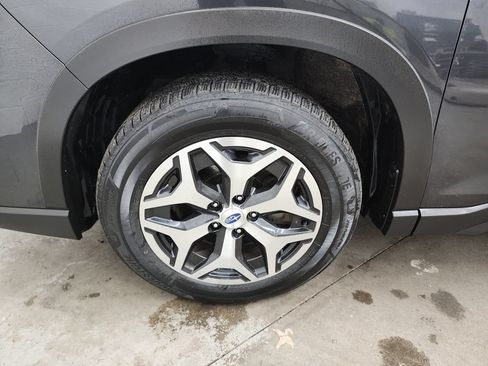 Used 2019 Subaru Forester Premium w/ All-Weather Package AWD/4WD image 37
