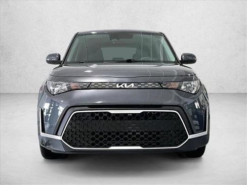 Used 2024 Kia Soul LX FWD image 3