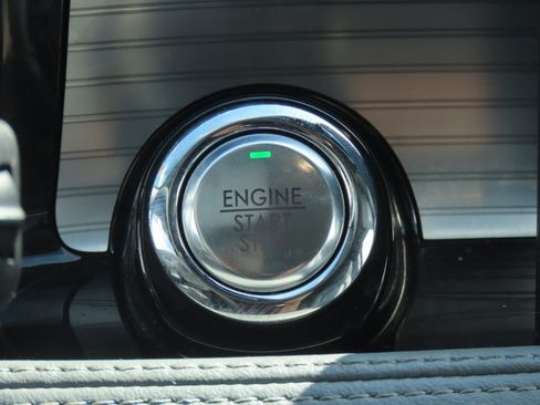 Used 2022 Lincoln Corsair FWD w/ Equipment Group 101A image 30