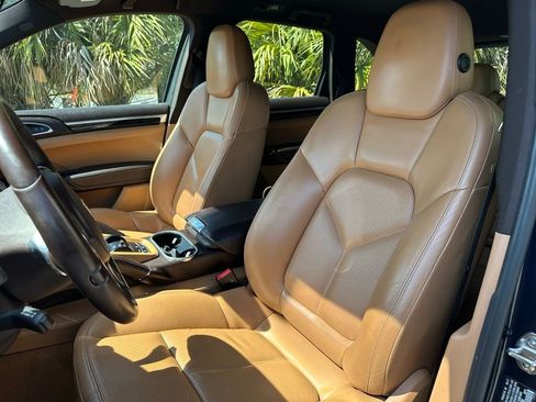 Used 2013 Porsche Cayenne AWD/4WD image 14