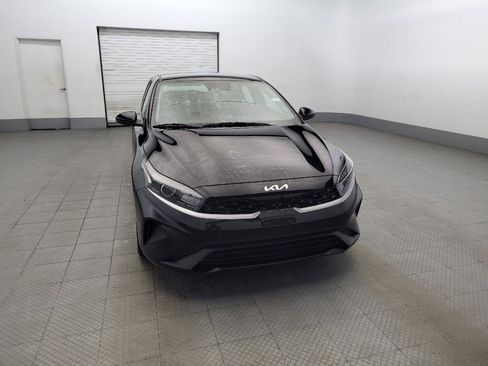 Used 2023 Kia Forte LXS image 14