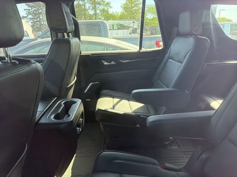 Used 2023 GMC Yukon Denali w/ Max Trailering Package AWD/4WD image 7