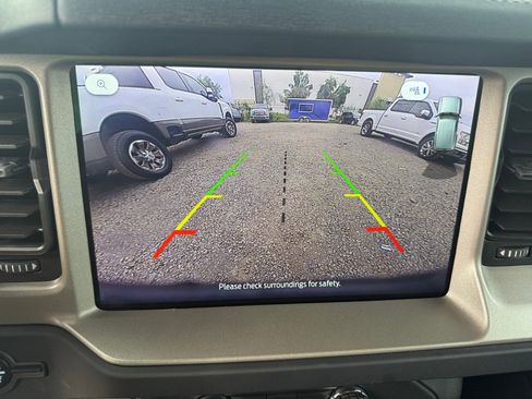 Used 2025 Ford Bronco Outer Banks image 23