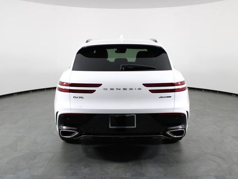 Used 2026 Genesis GV70 3.5T Sport Advanced AWD/4WD image 9
