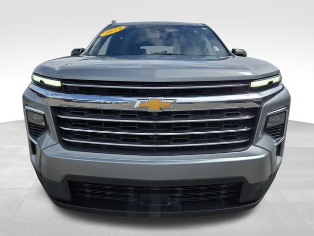 Used 2024 Chevrolet Traverse LT w/ Trailering Package AWD/4WD image 4