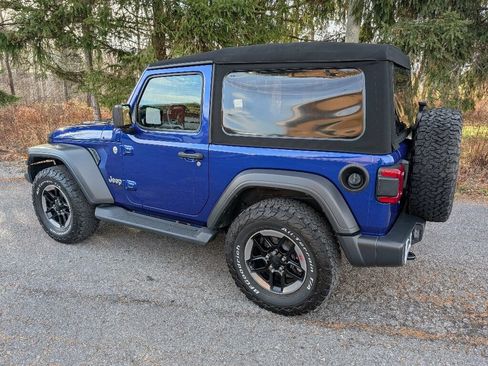 Used 2018 Jeep Wrangler Sport image 8