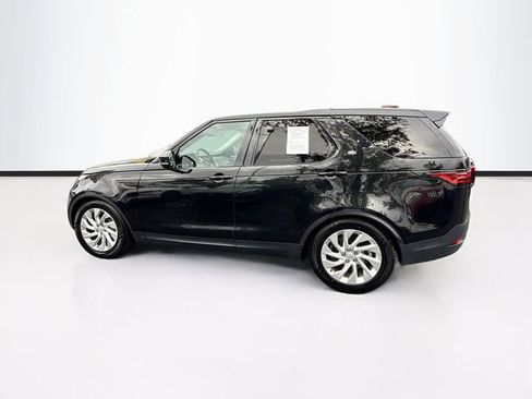Used 2024 Land Rover Discovery S image 4