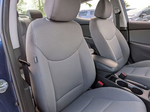 Used 2015 Hyundai Elantra SE FWD image 18